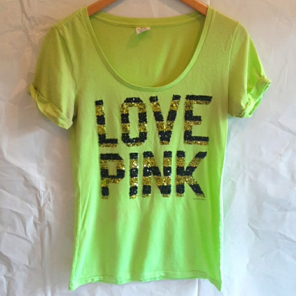Short Sleeved High Visability Shirt By Pink.